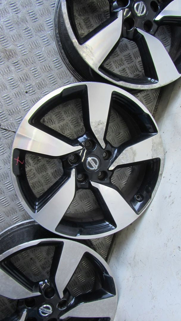 Jantes aluminium Nissan Qashqai J11 – 7x18 ET45 5x114.3 – D’occasion